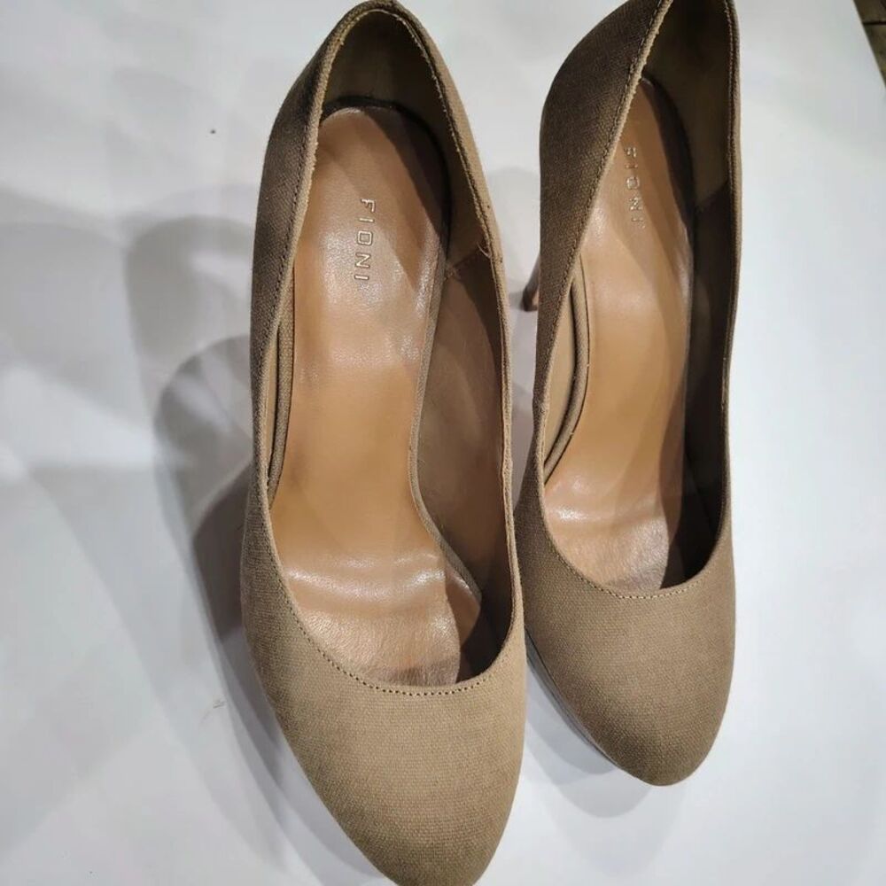 Women heels